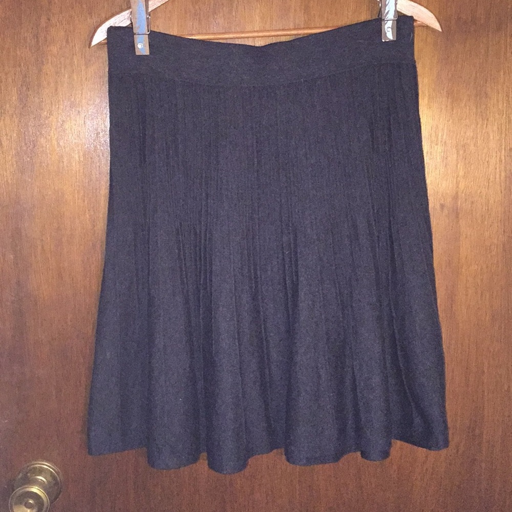 Beautiful charcoal CAbi Sweater skirt, mid length.